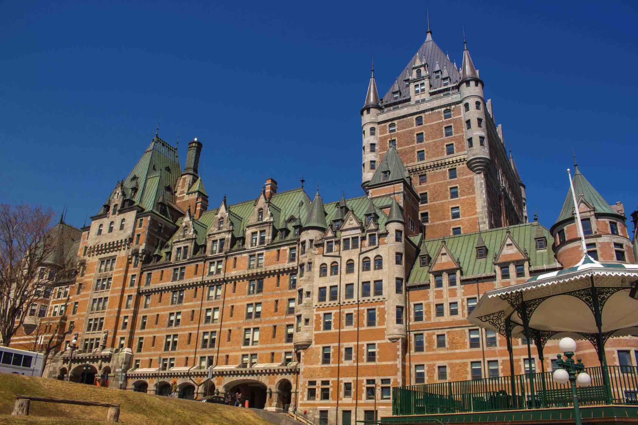 shawn-lee--unsplash Fairmont Le Château Frontenac exterior top things to do in Old Quebec City